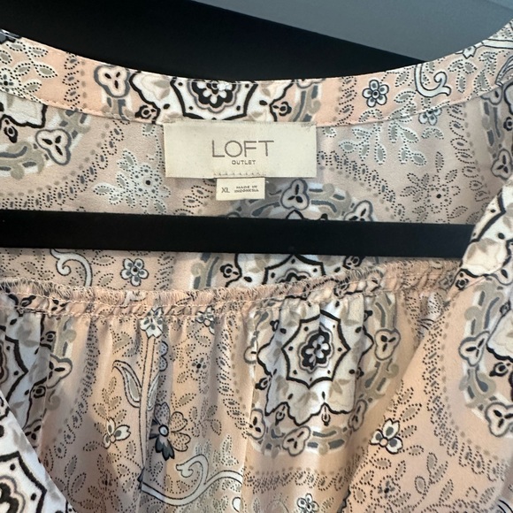 Loft - Picture 3 of 5